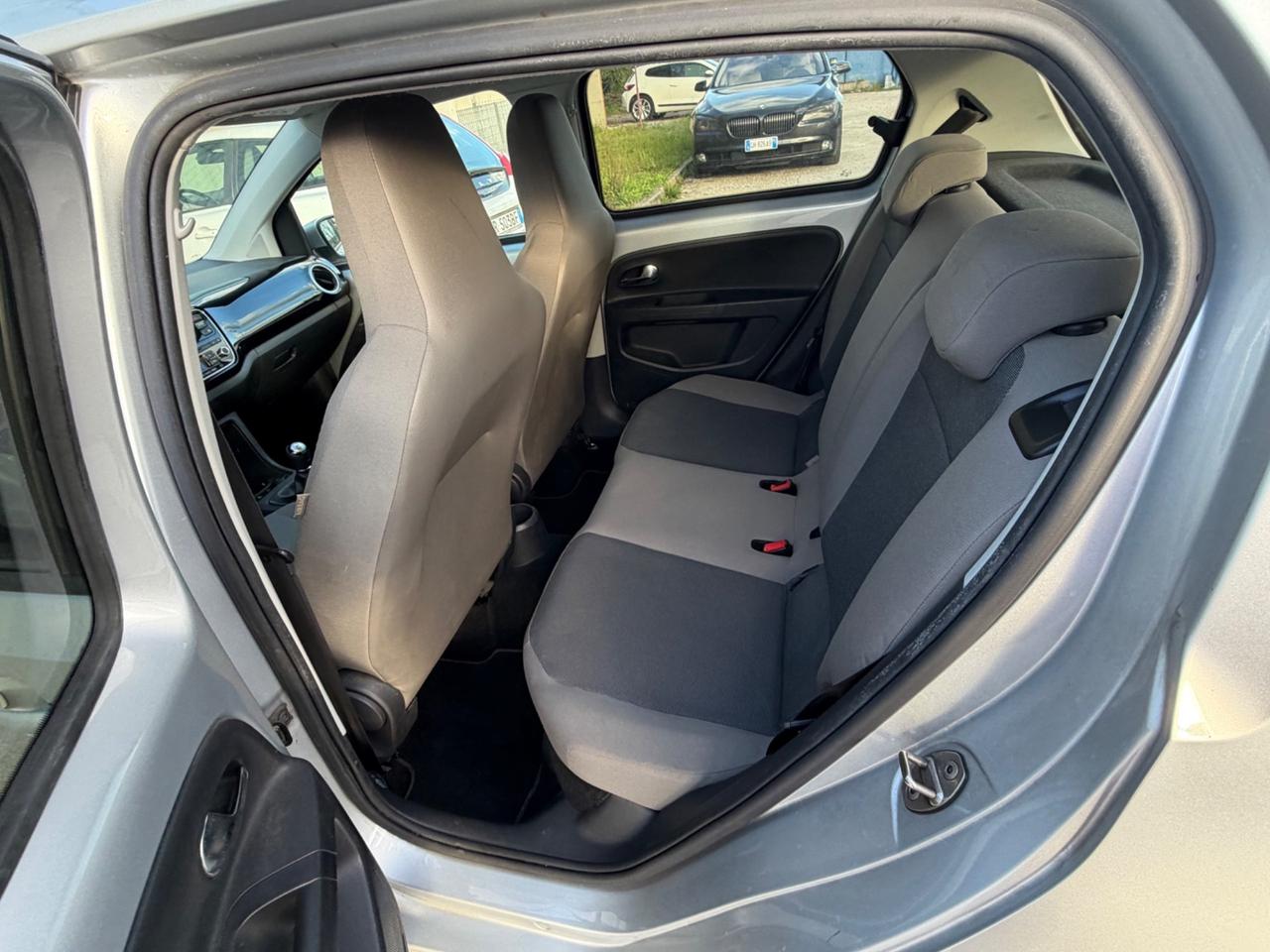 Volkswagen up! 1.0 75 CV 5p. high