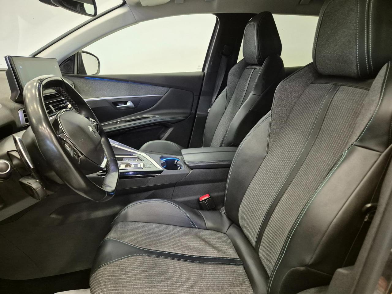 Peugeot 3008 1.5 bluehdi Allure s&s 130cv eat8 N1 - NEOPATENTATI - Cam - Carplay