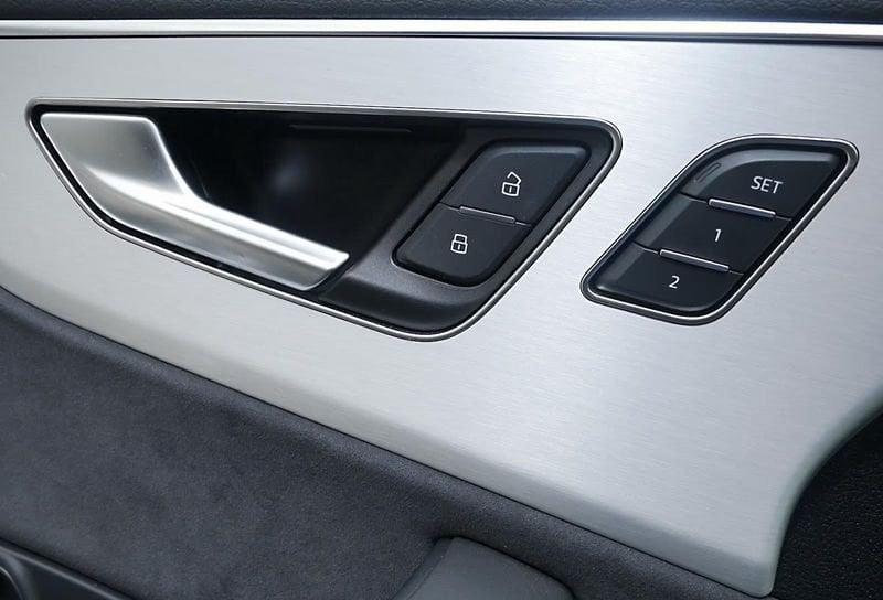 Audi Q8 50 TDI 210kW quattro tip. S Line Edition MATRIX CAMERA 360 TETTO