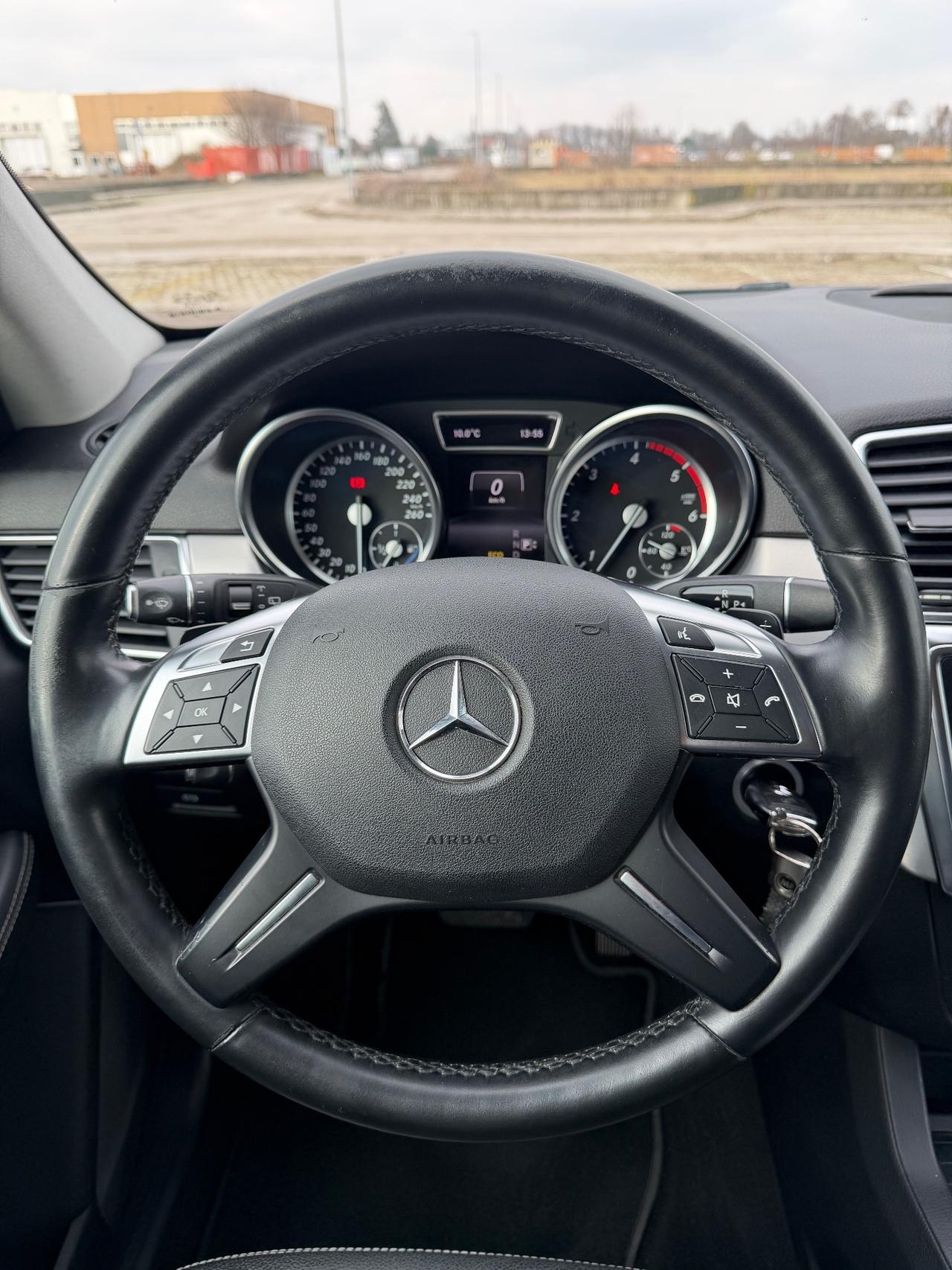 Mercedes-benz ML 350 BlueTEC 4Matic Premium GANCIO TRAINO