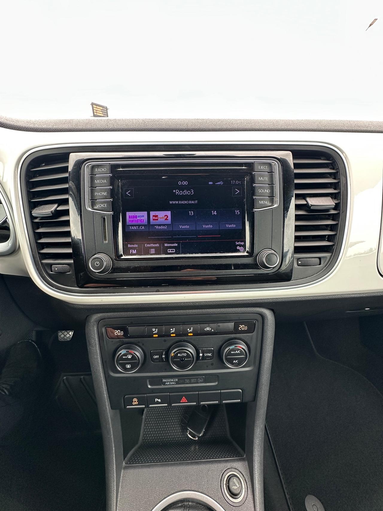 Volkswagen Maggiolino Cabrio 2.0 TDI Design BlueMotion Technology - 2016