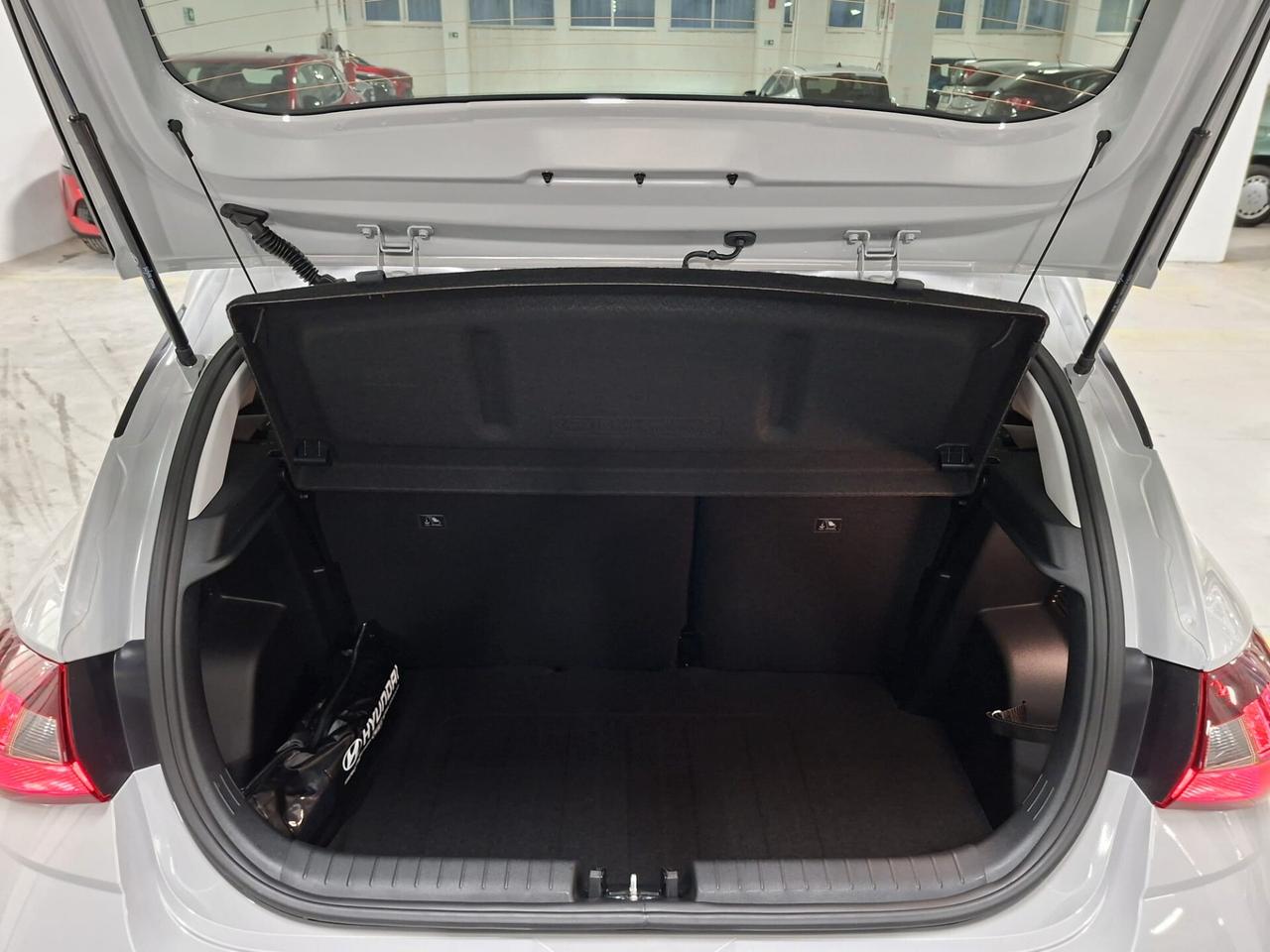 Hyundai i20 1000 T-GDi Connectline DCT Automatica Km. 0