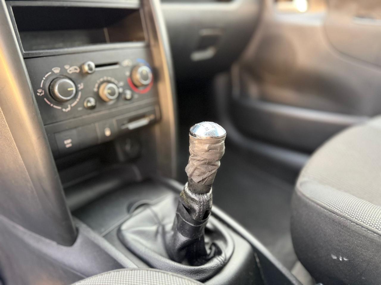 Peugeot 207 1.4 VTi 95CV 5p. Millesim 200