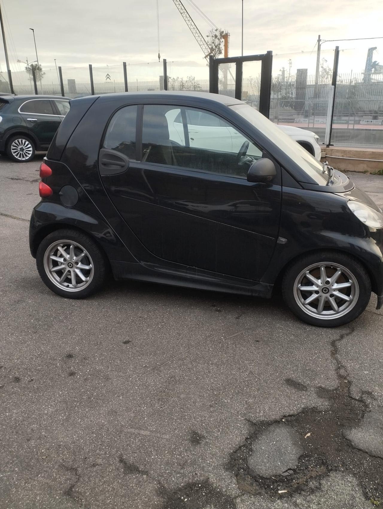 Smart ForTwo 1000 62 kW coupé pulse