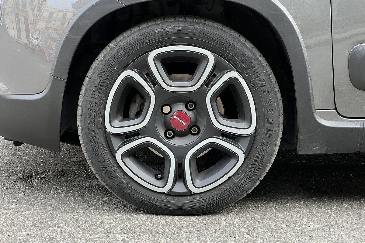 FIAT Panda 1.0 FireFly S&S Hybrid City Cross