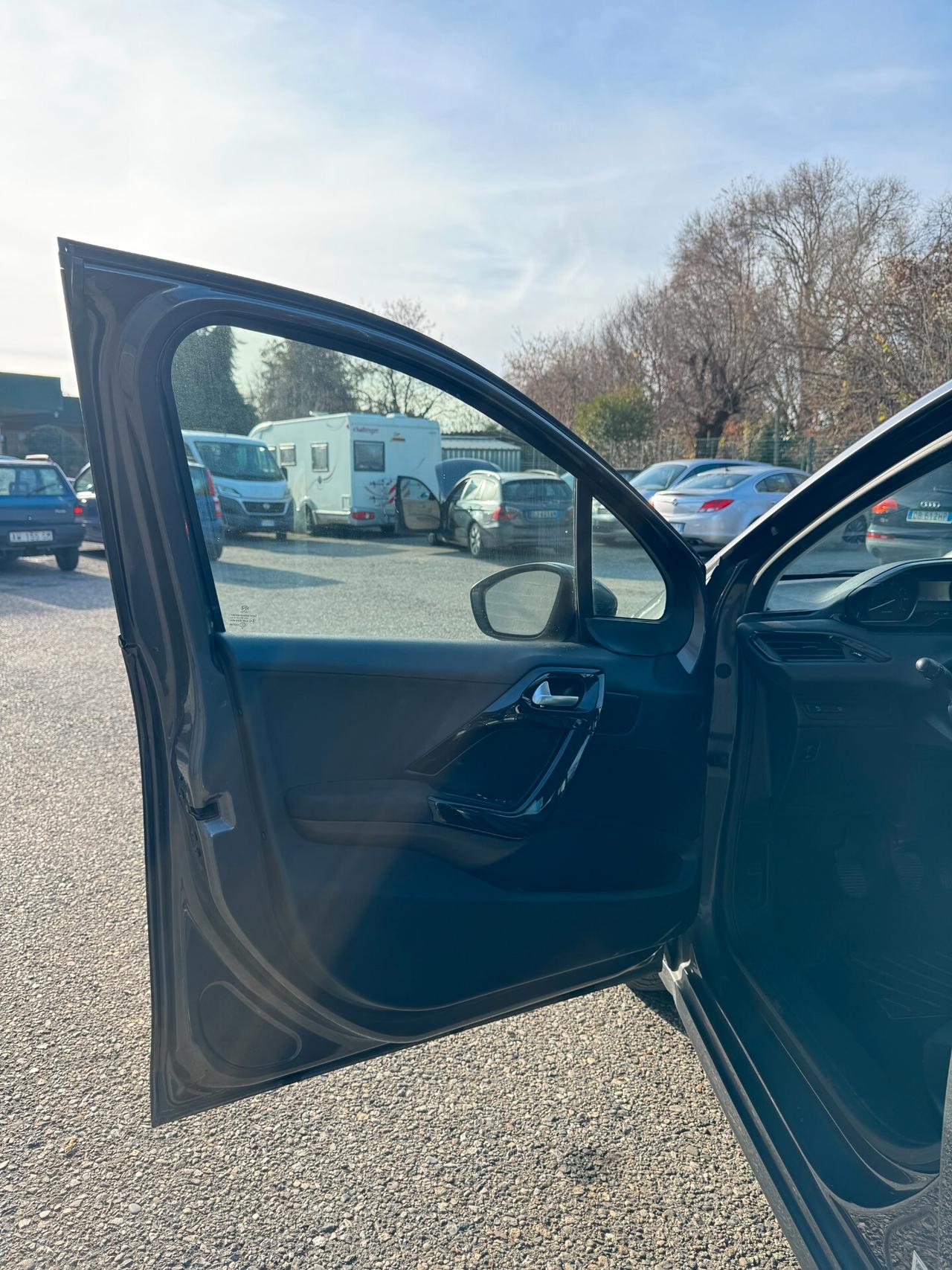 Peugeot 208 1.2 5p 61 kW E6 *Cinghia sost. 80k km*