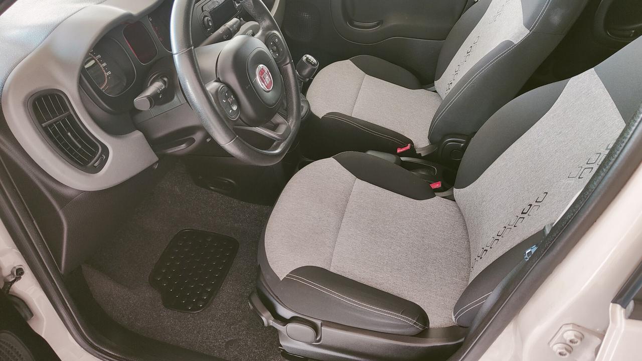 Fiat Panda 1.2 Lounge OK NEO PATENTATI 77.800 KM
