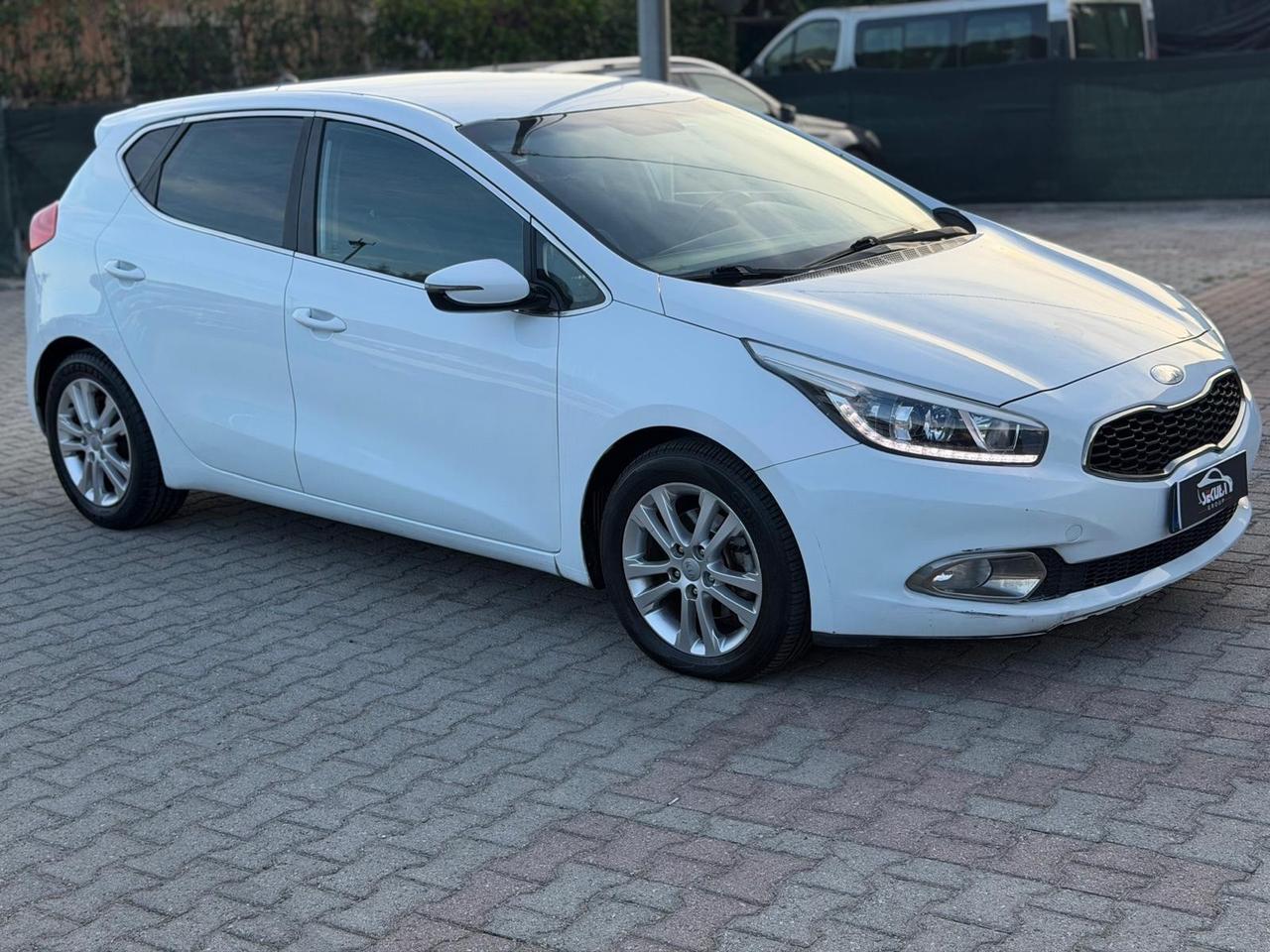 Kia Ceed cee'd 1.6 CRDi 110 CV 5 porte Cool