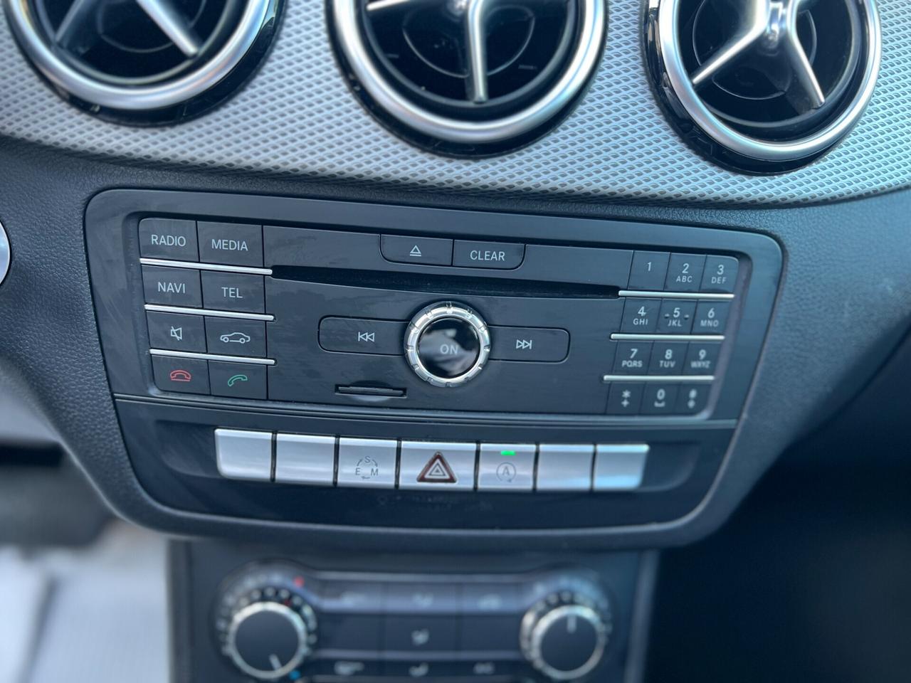 Mercedes-benz B 180 B 180 d Automatic Premium