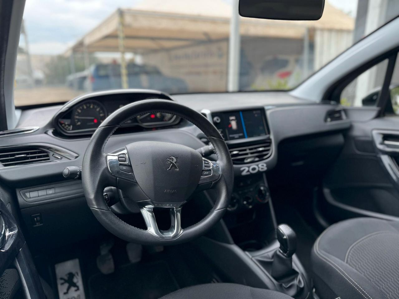 Peugeot 208 PureTech 82 5 porte Allure