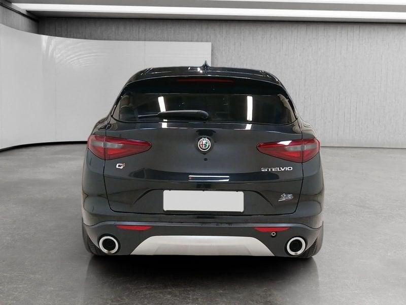 Alfa Romeo Stelvio 2.2 t Executive Q4 210cv auto my19