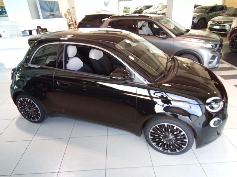 FIAT 500 Hybrid Hybrid Icon