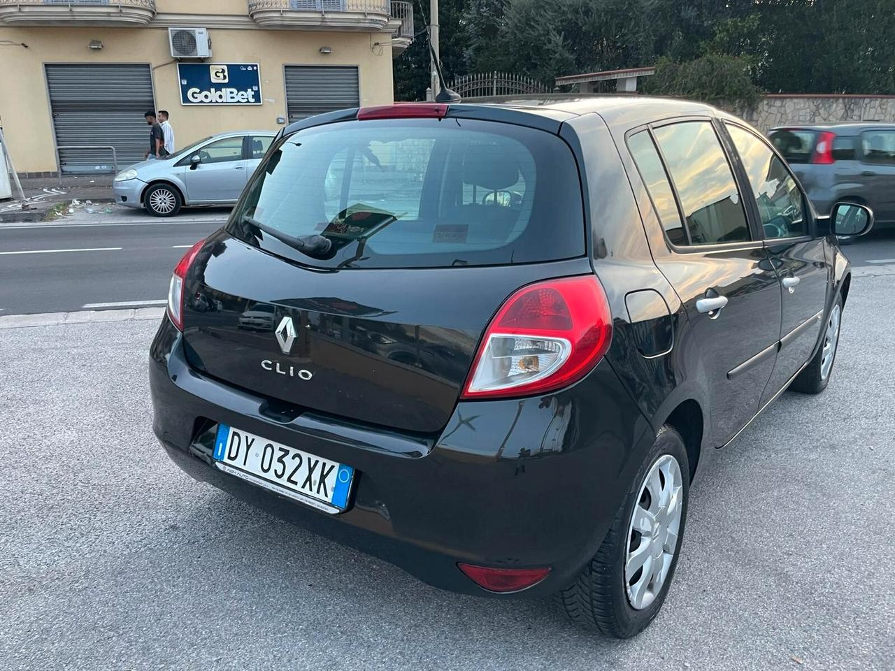Renault Clio 1.2 16V 5 porte Luxe