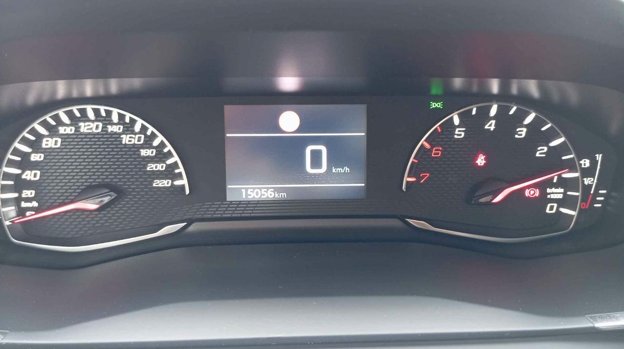 PEUGEOT 208 1.2 BZ - OK NEOPATENTATI