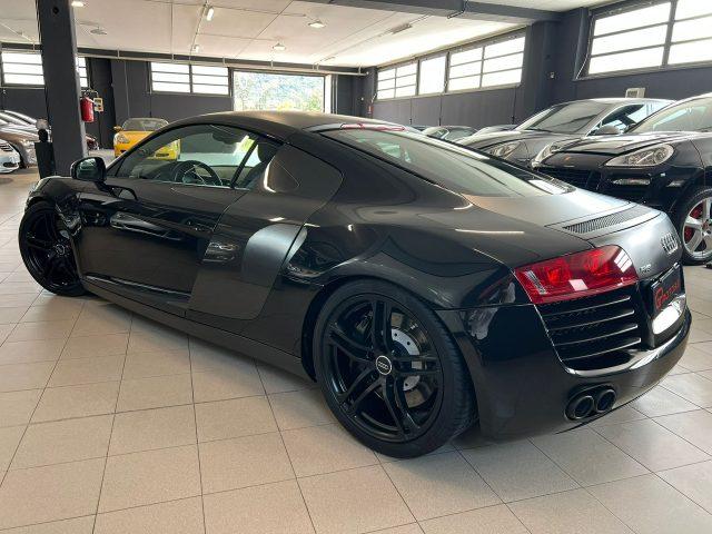 AUDI R8 Coupe 4.2 V8 TARGHE ORIGINALI ! SOLO 62000KM !
