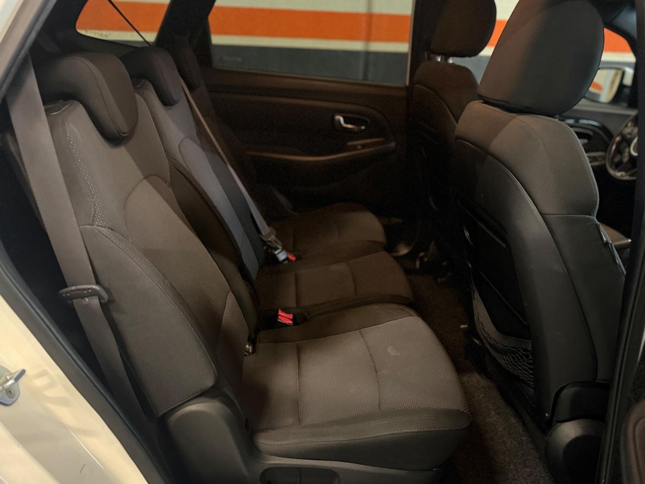 Kia Carens 1.7 CRDi 115 CV Class 7 POSTI NEOPATENTATI