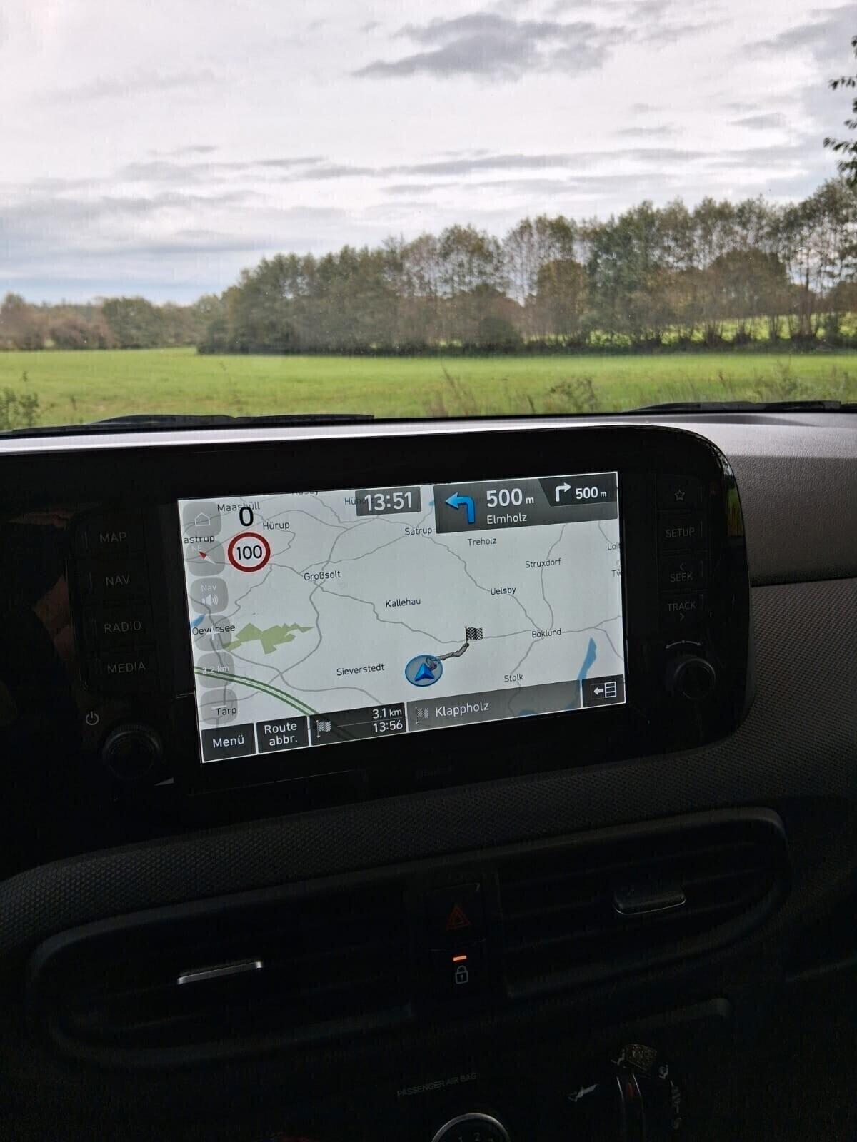 Hyundai i 10 1.0 select ,navi,pdc,telecamera