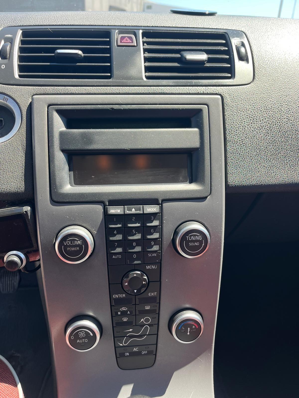 Volvo C30 1.6 Kinetic 142000 KM