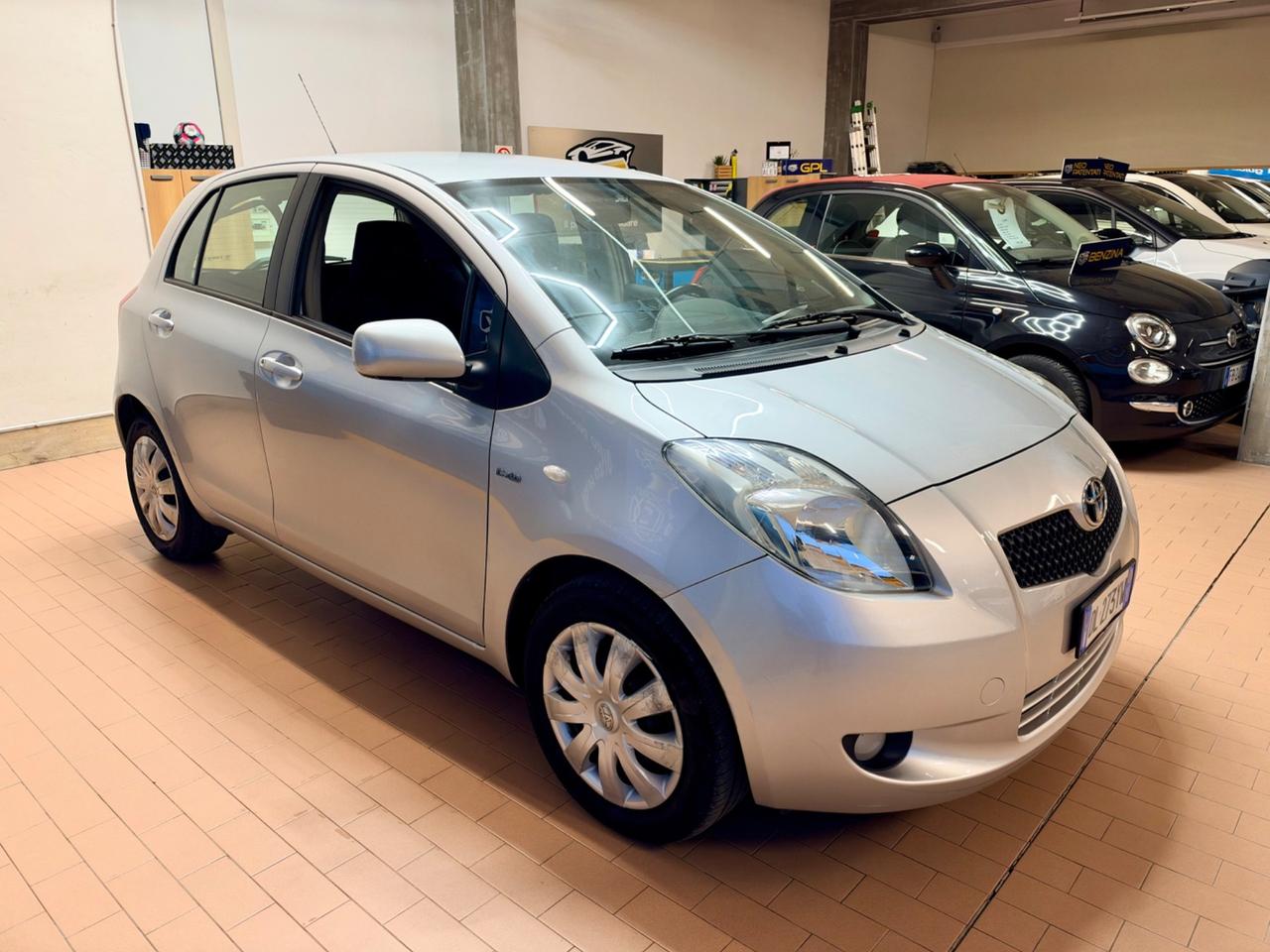 Toyota Yaris 1.4 D-4D 90cv Neopatentati