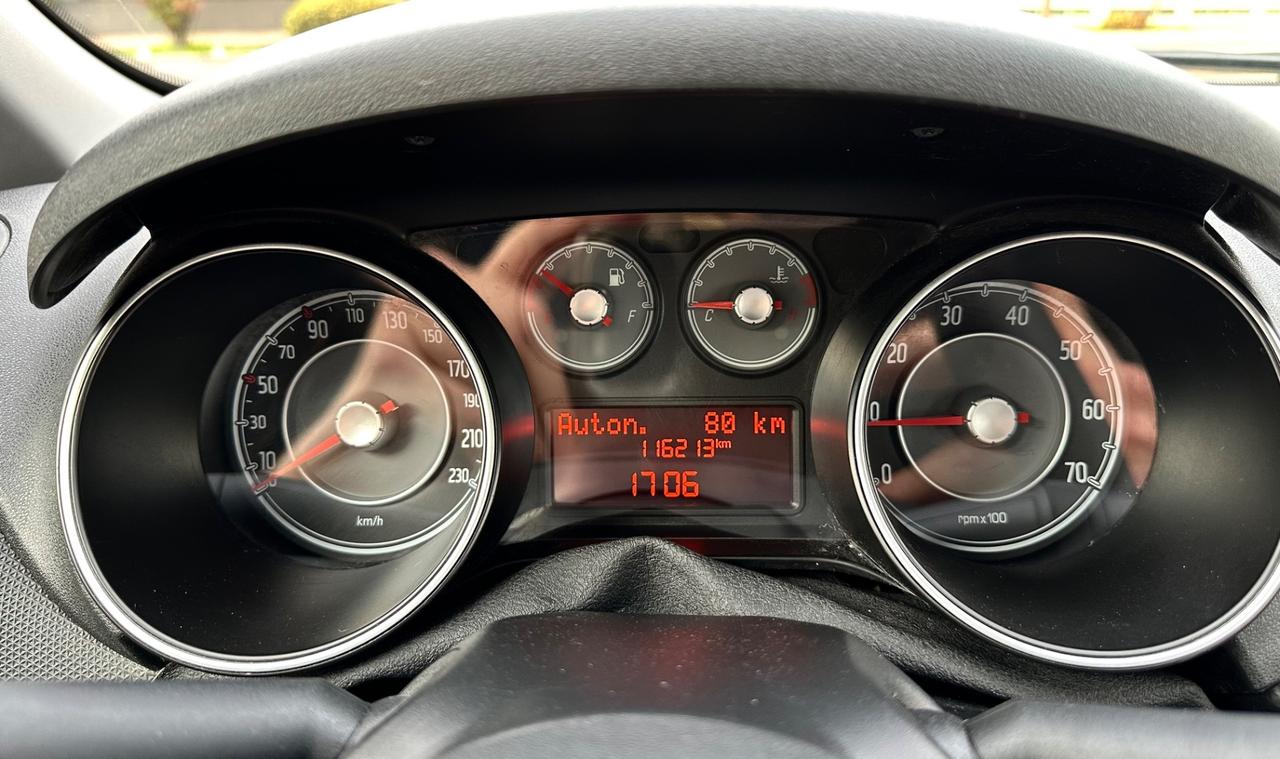 Fiat Punto 1.3MJT II 75 CV 5P Lounge -Neopatentati