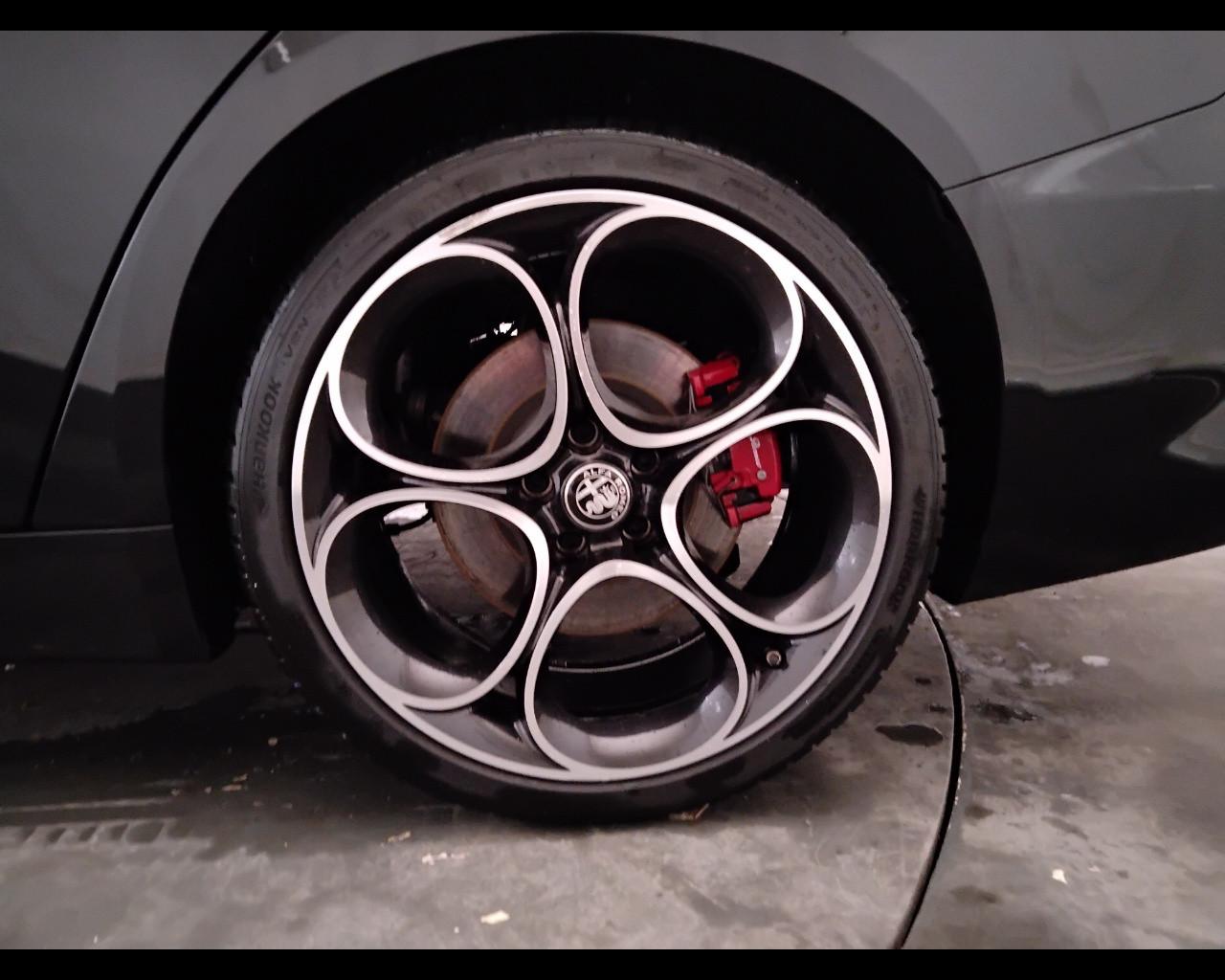 ALFA ROMEO Giulia 2023 - Giulia 2.2 t Competizione 160cv auto