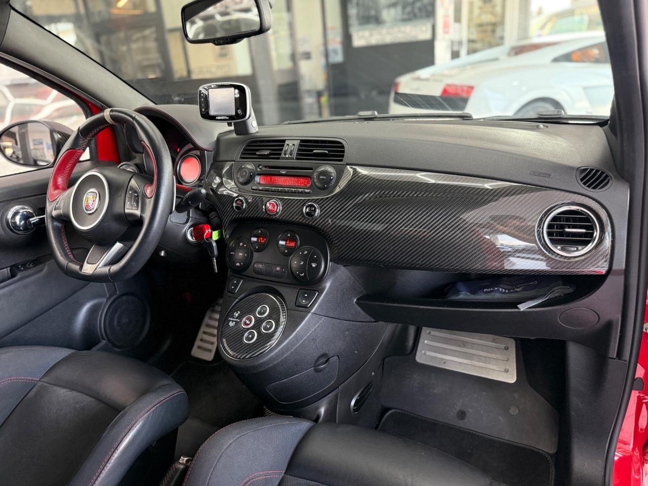 Abarth 695 ABARTH 695 TRIBUTO FERRARI 1.4 TURBO T-JET SERIE NUMERATA