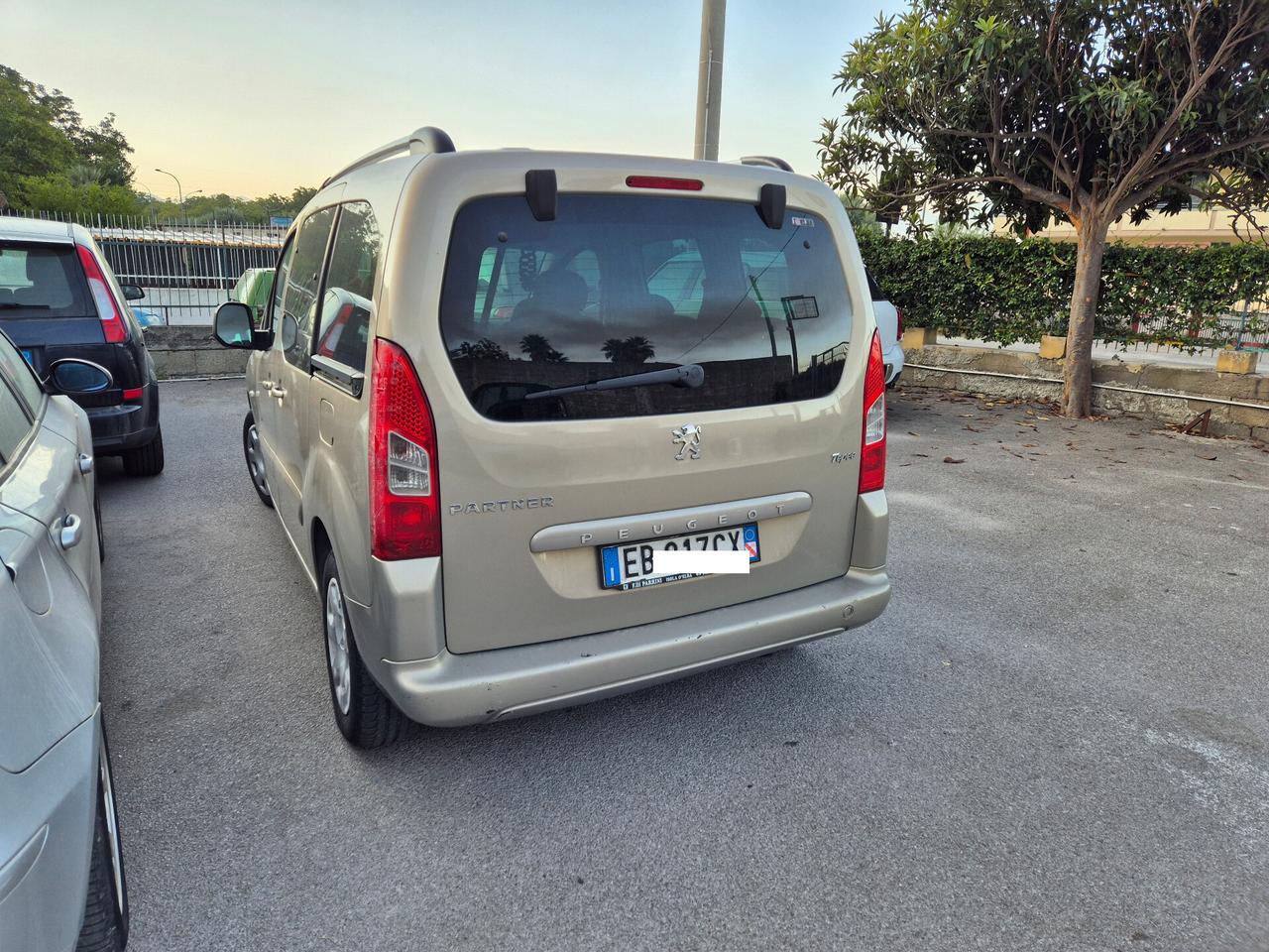 Peugeot Partner Tepee 1.6 HDi 90CV Comfort 7 posti