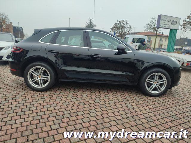 PORSCHE Macan 2.0
