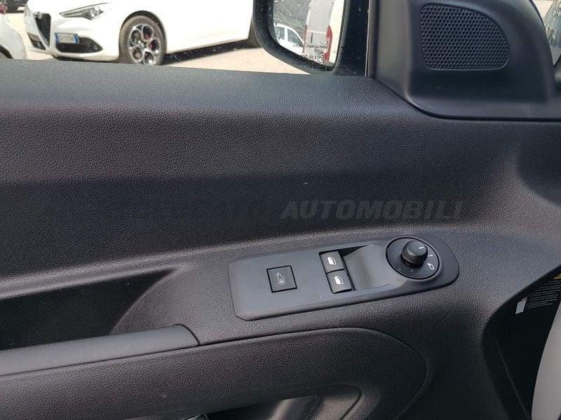 FIAT Doblò Doblò Serie 3 Van Lh1 1.5 Bluehdi 130cv At8