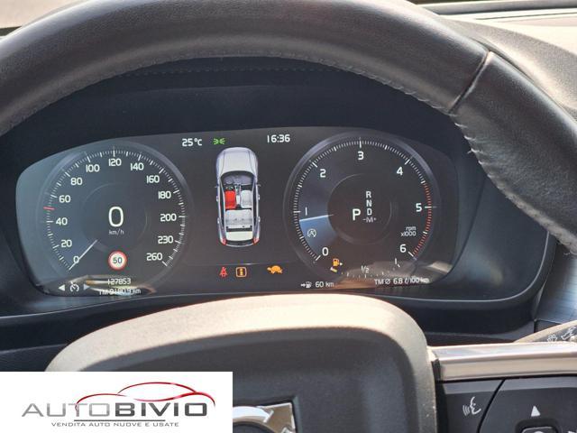 VOLVO XC40 D3 Geartronic Momentum