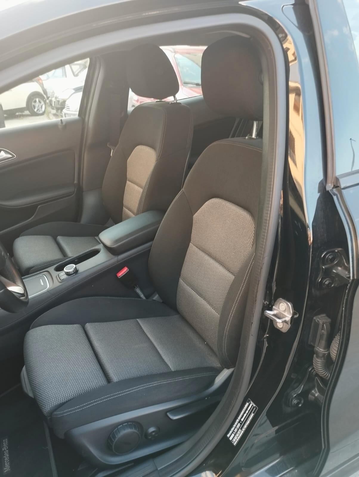 Mercedes-benz GLA 200 d Automatic Business