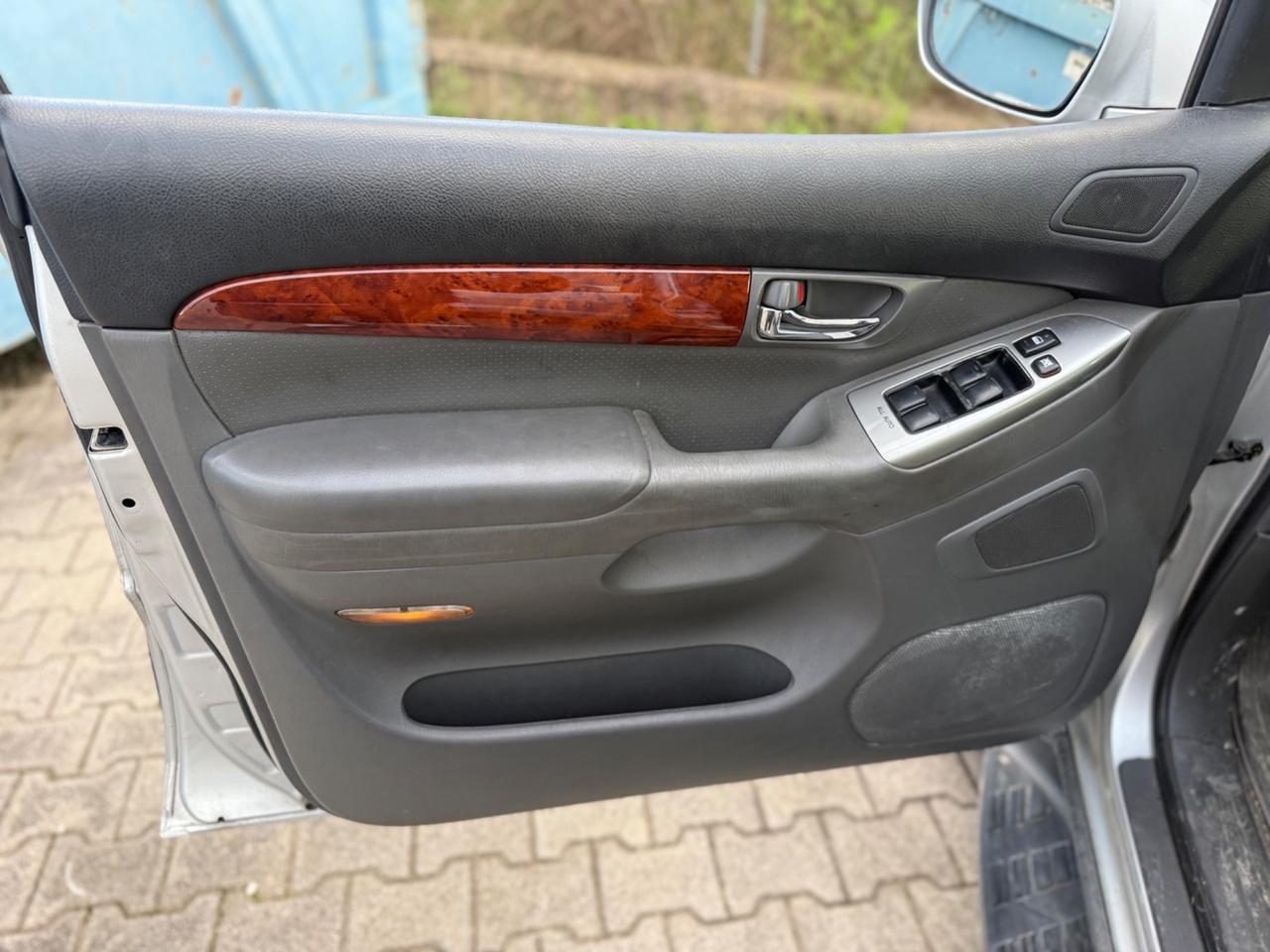 Toyota Land Cruiser 3.0 D-4D 16V cat 5 porte aut. Wagon