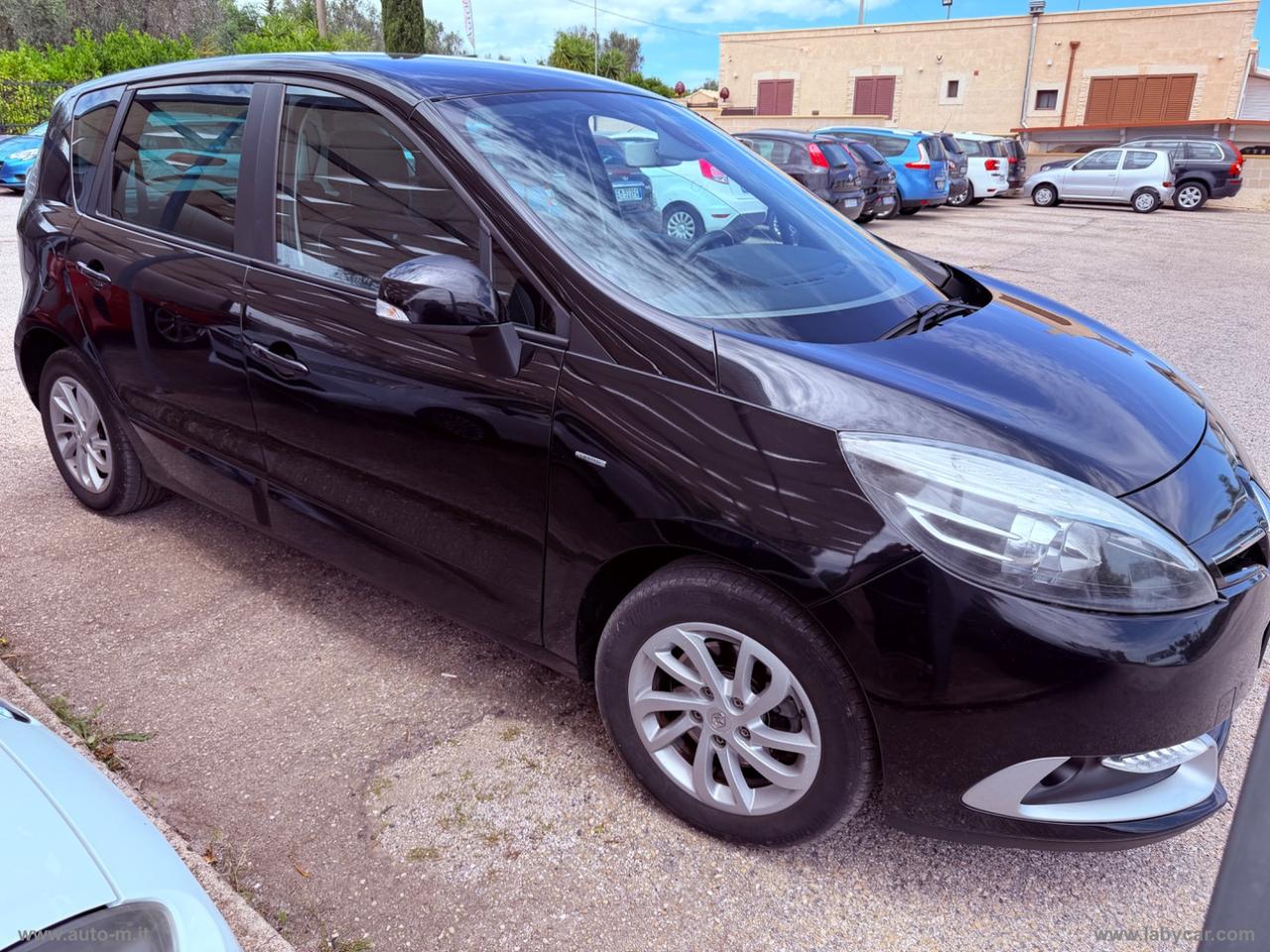 RENAULT Scénic XMod 1.5 dCi 110 CV S&S Live