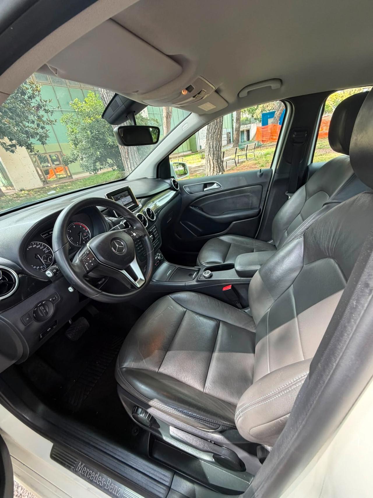 Mercedes-benz B 180 CDI Automatic Premium