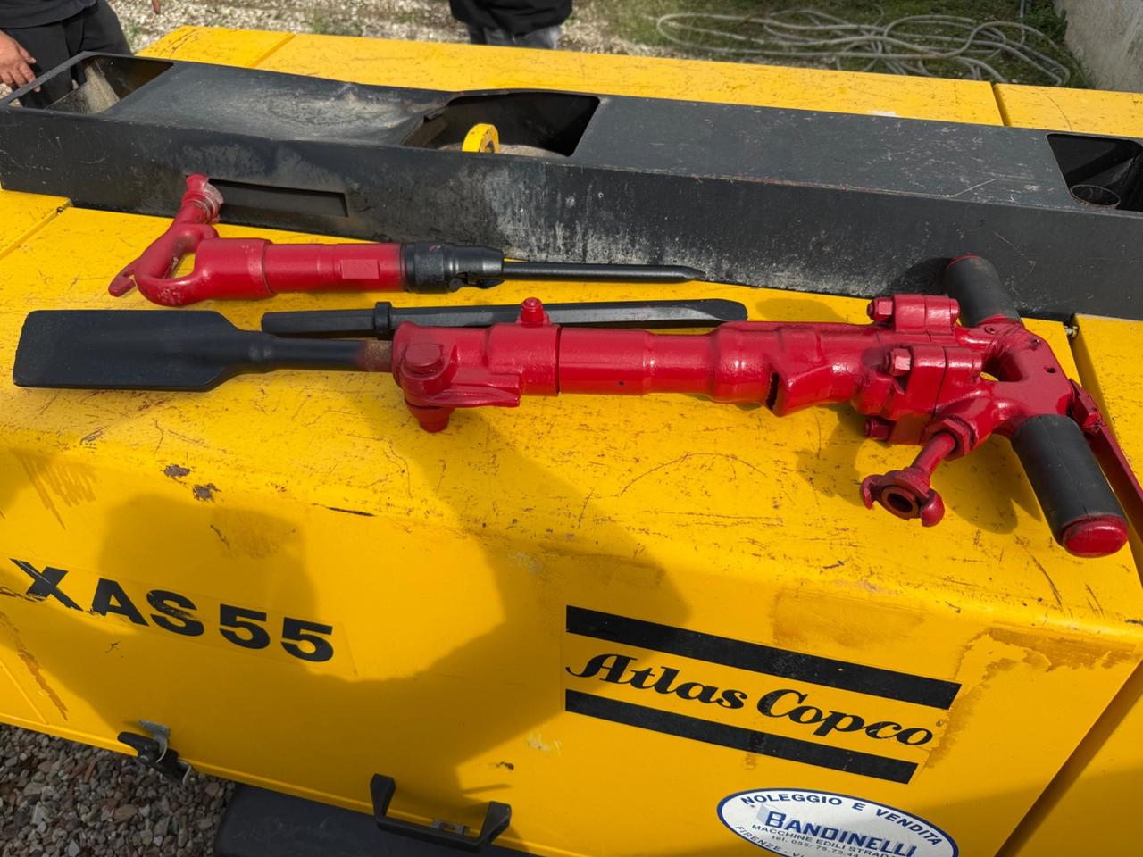 Nissan Cabstar Ribaltabile con Gru 35.15