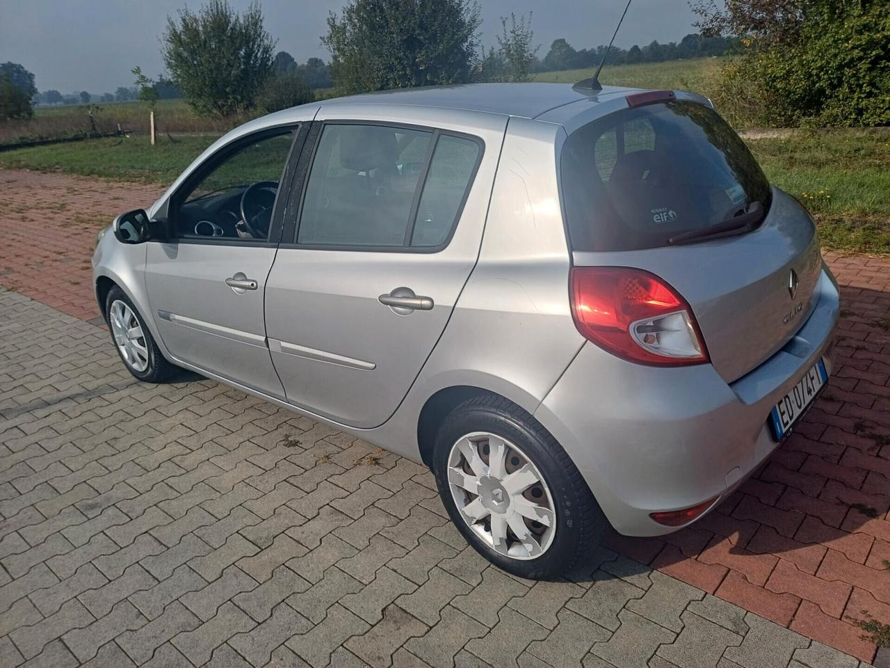 Renault Clio 1.2 16V 5 porte Dynamique