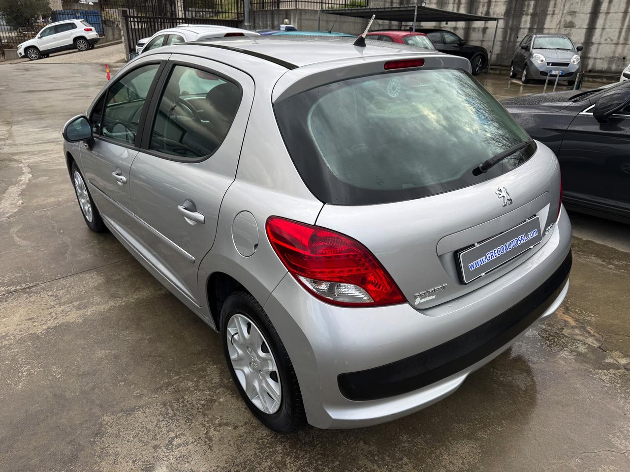 PEUGEOT 207 1.4 HDI 69CV RESTYLING 5porte