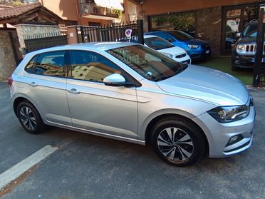 Volkswagen Polo 1.0 Sport offerta del mese
