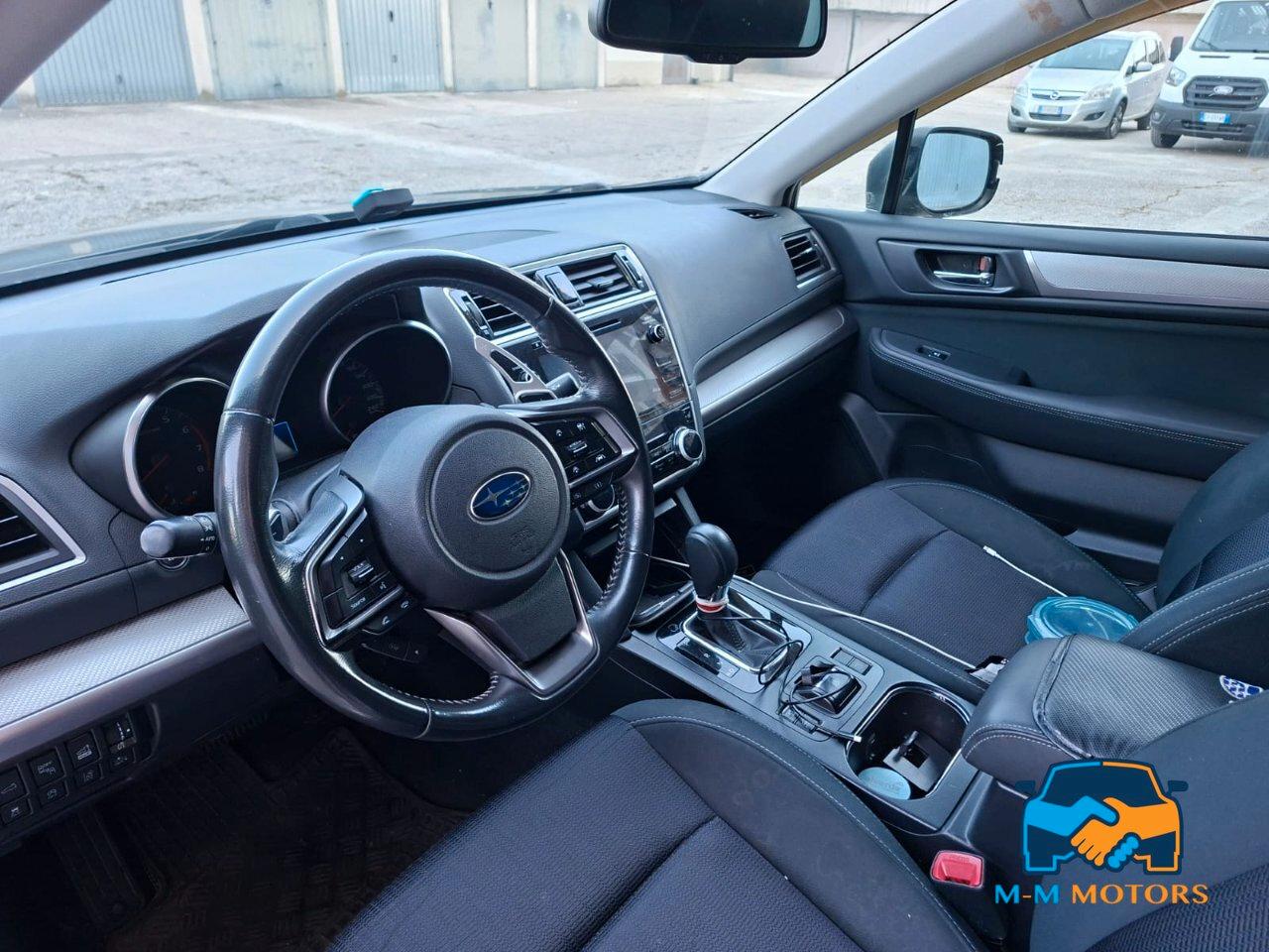 Subaru Outback 2.5i Free lineartronic
