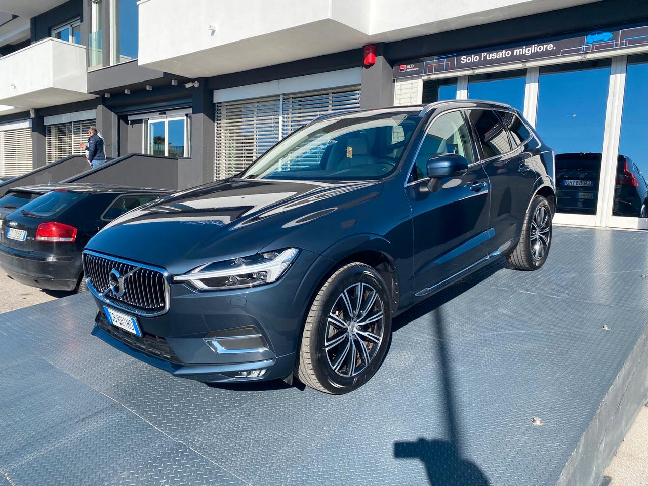 Volvo XC 60 XC60 B4 (d) AWD Geartronic Inscription