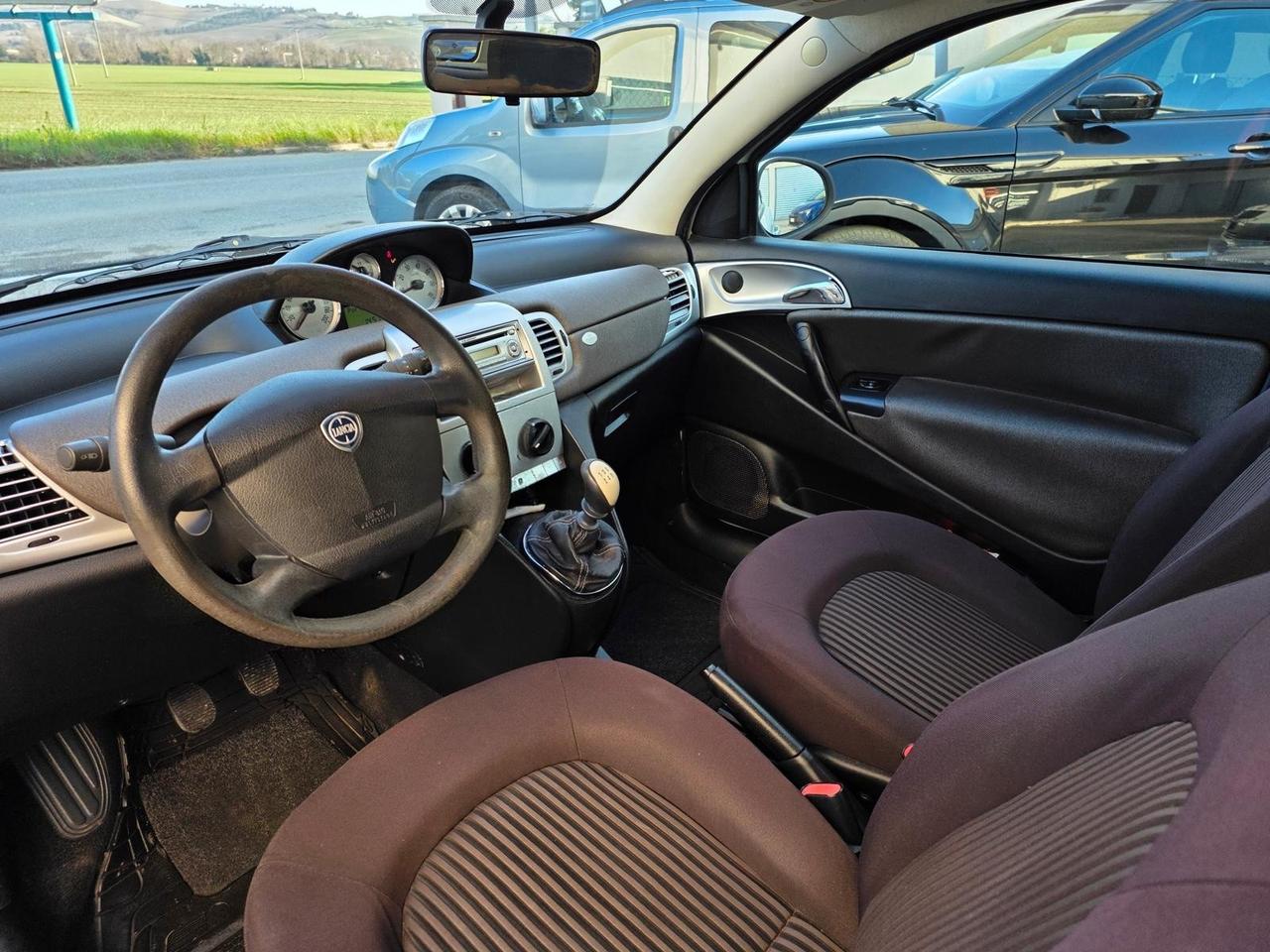 Lancia Ypsilon 1.2 Benzina