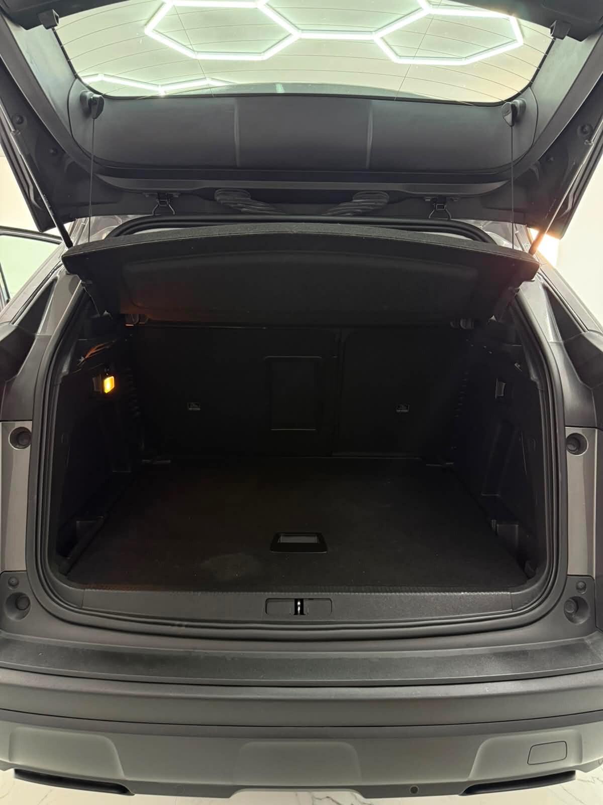 Peugeot 3008 BlueHDi 130 S&S EAT8 Allure
