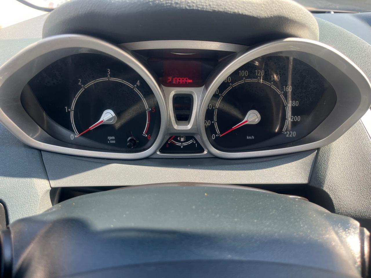 Ford Fiesta 1.4 TDCi 5p. Titanium