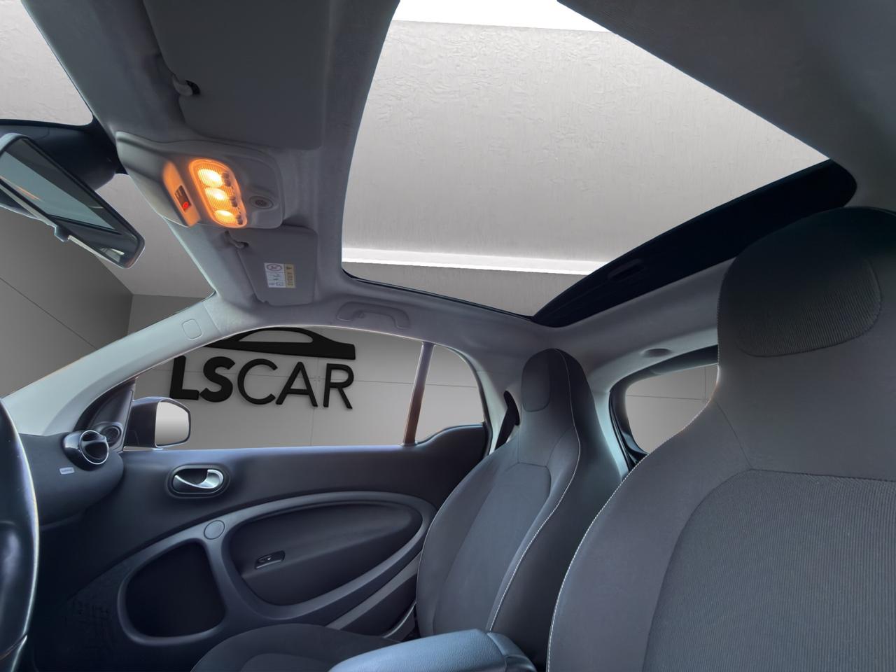 smart forTwo 0.9 t 90cv Allestimento BRABUS - Unipro - Promo Finanziamento - Tetto panoramico - Navi - LED