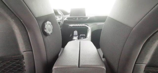 PEUGEOT 3008 Hybrid 225 e-EAT8 Allure