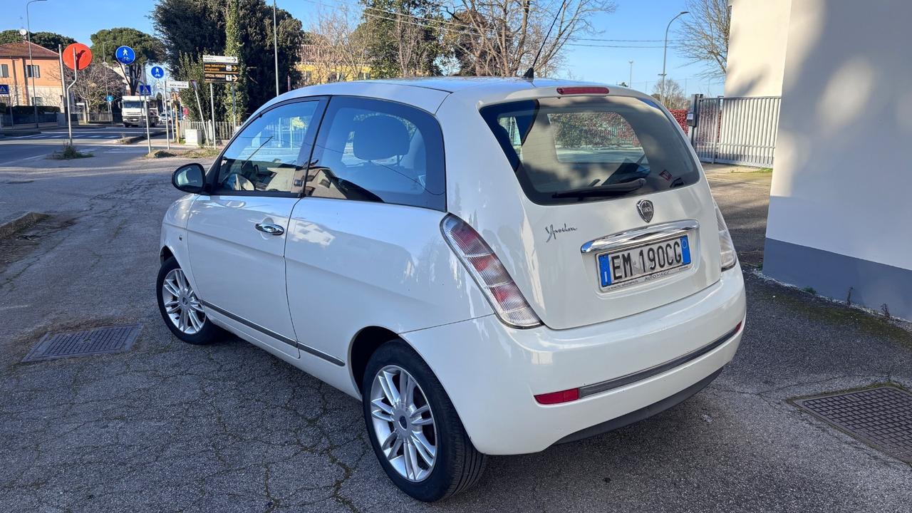 Lancia Ypsilon 1.4 Unyca Ecochic GPL