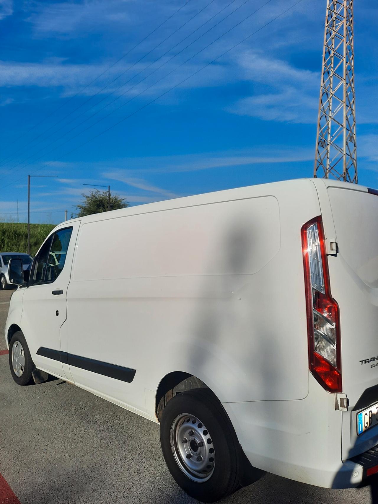 Ford Transit Custom 340 2.0 TDCi 130 PC PR.IVATO Titanium