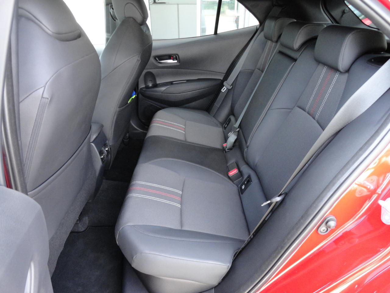 Toyota Corolla 2.0 Hybrid GR SPORT