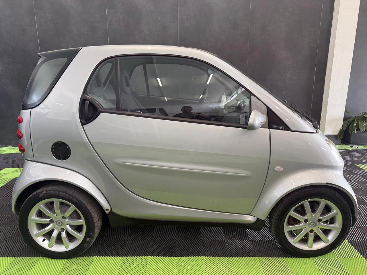 Smart Fortwo 0.7 Turbo Basis Pure