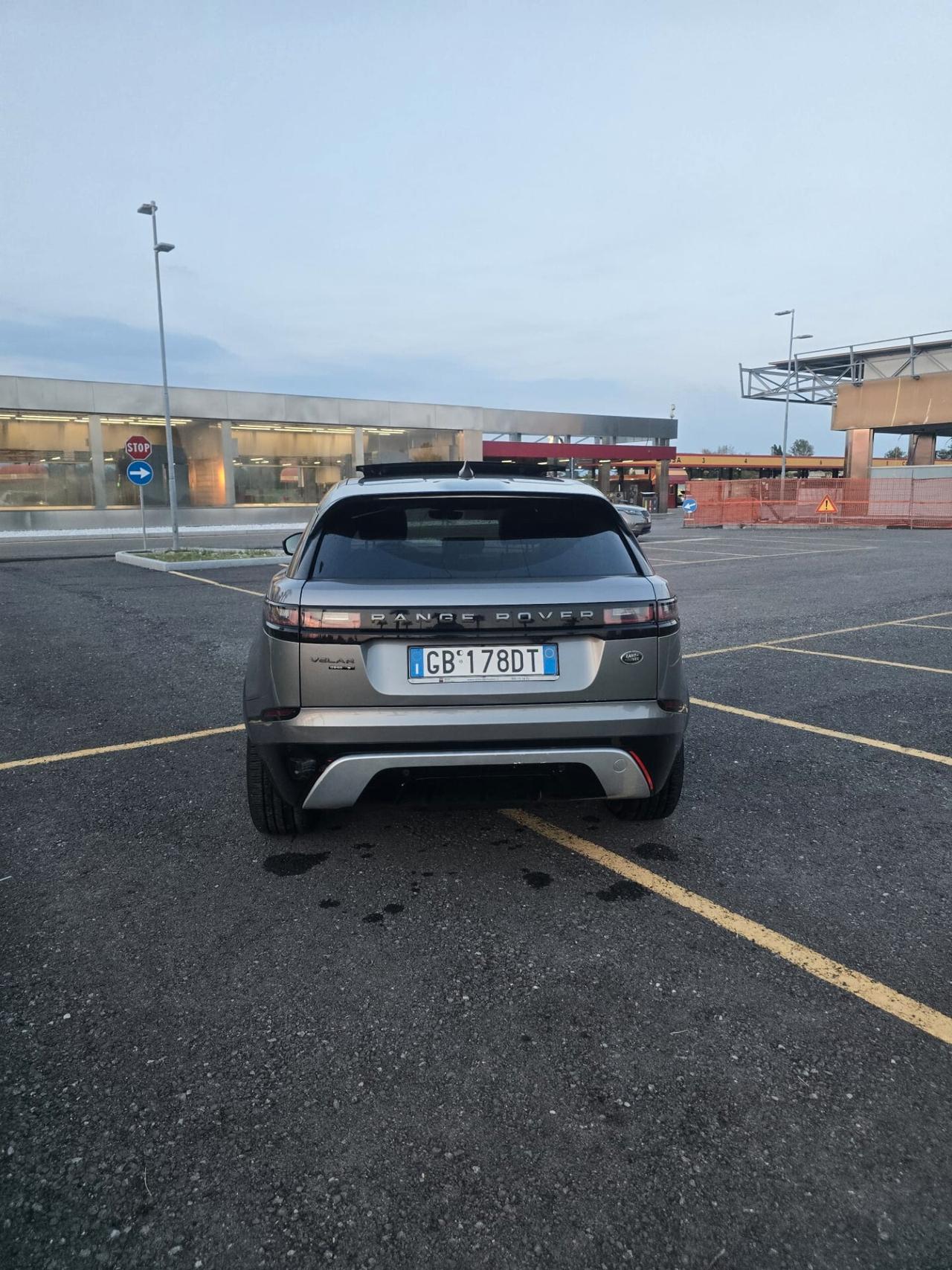 Land Rover Range Velar 2.0D I4 240 CV R-Dynamic S